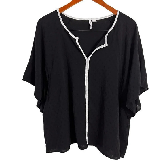 ELLE Black Blouse with White Trim Plus Size XXL Lightweight Short Sleeves Top - Picture 1 of 4